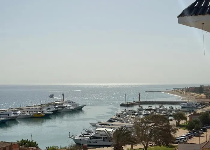 بورتو سخنه Ajn-Szuhna